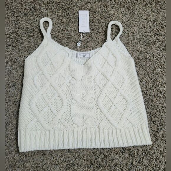 Beautiful knit crop top. Sage size xs - Picture 1 of 5